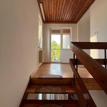 4 Bedroom Elegant, Beautiful And Spacious With A Botanical Garden Senec