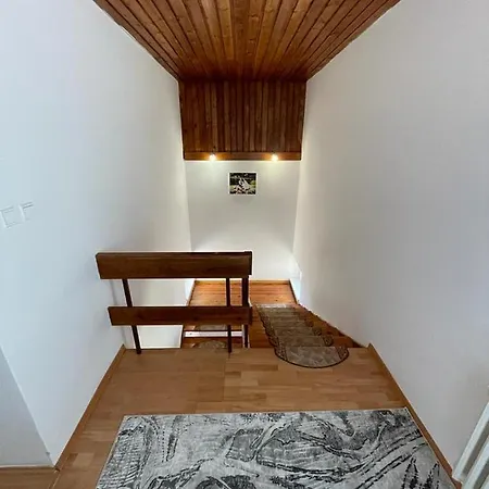 4 Bedroom Elegant, Beautiful And Spacious With A Botanical Garden * Senec