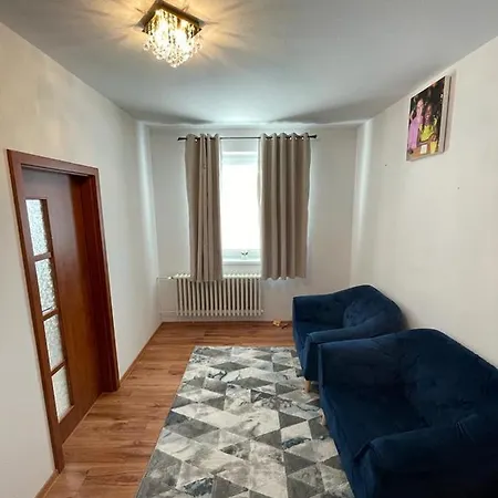 4 Bedroom Elegant, Beautiful And Spacious With A Botanical Garden بيت للعطل