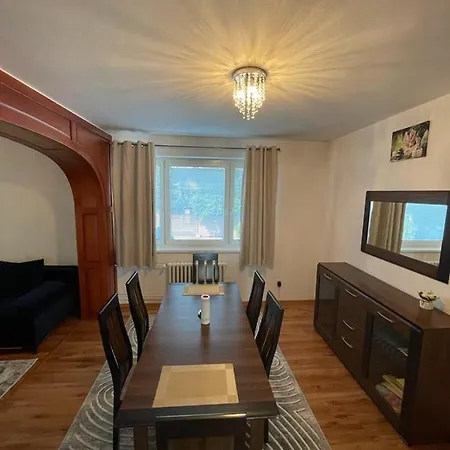 4 Bedroom Elegant, Beautiful And Spacious With A Botanical Garden Senec